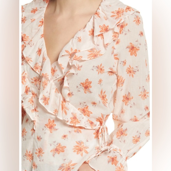 Free People Amanda Ruffle Long Sleeve Top Size Medium Lightweight & Comfortable - Picture 5 of 12